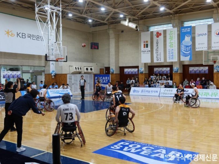 동아오츠카는 올해도 장애인의 날을 맞아 각종 장애인 스포츠와 인연을 이어간다..JPG
