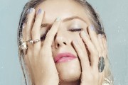 비를 머금은 듯 투명한 반짝임을 더하는 쓰리(THREE), 2019 썸머 컬렉션 ‘러쉬 펠루시드 립스틱’ 출시
